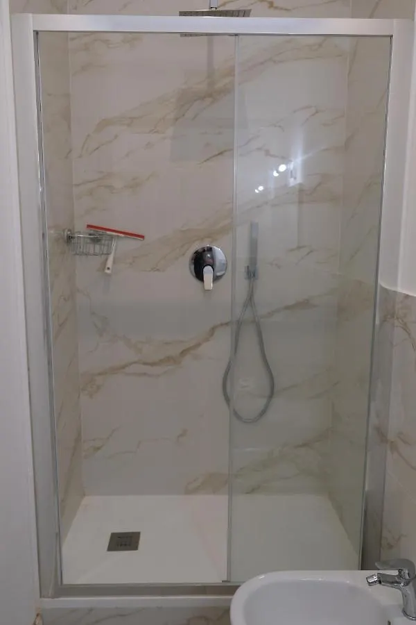 I Host Apartment - Val Strona 3 Milão