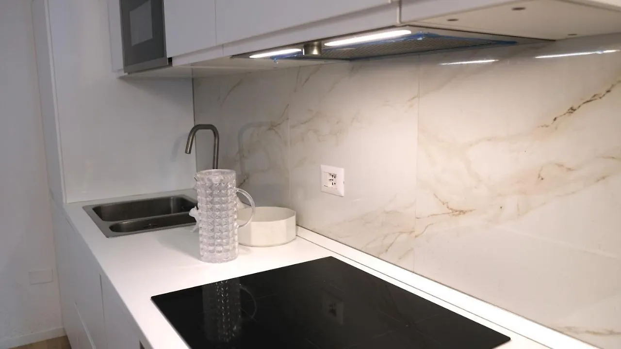 I Host Apartment - Val Strona 3 Milão Itália
