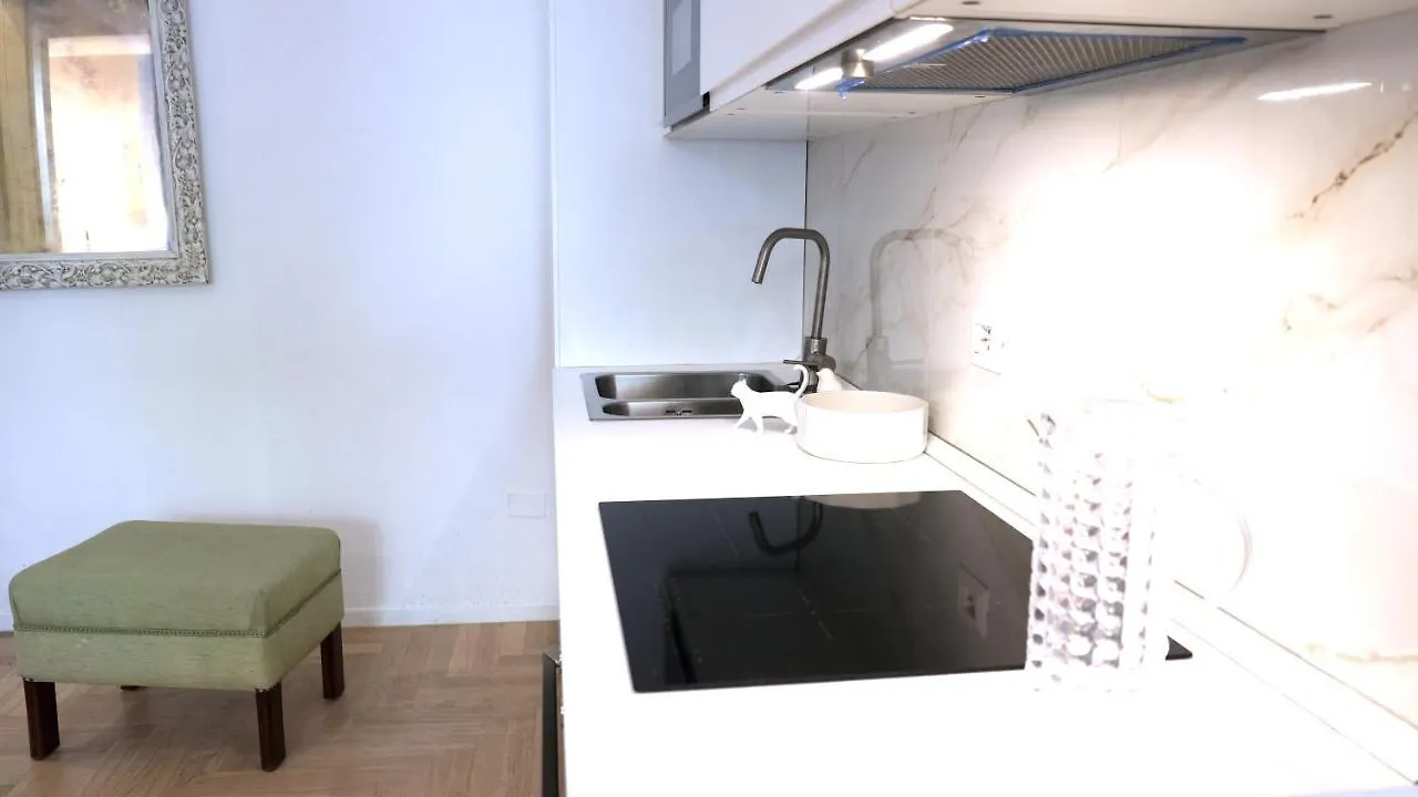 I Host Apartment - Val Strona 3 Milão